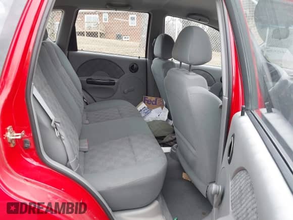 2005 Chevrolet Aveo LS с VIN KL1TD62615B292508, выставлен на аукционе IAAI как лот 41455706 с пробегом 76 066 миль миль и . История ставок и продаж доступна на DreamBid. Изображение 8.