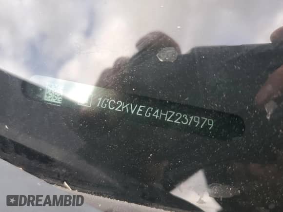 2017 Chevrolet Silverado 2500HD LT с VIN 1GC2KVEG4HZ231979, выставлен на аукционе Copart как лот 89841335 с пробегом 100 992 миль миль и Списание • Salvage title. История ставок и продаж доступна на DreamBid. Изображение 12.