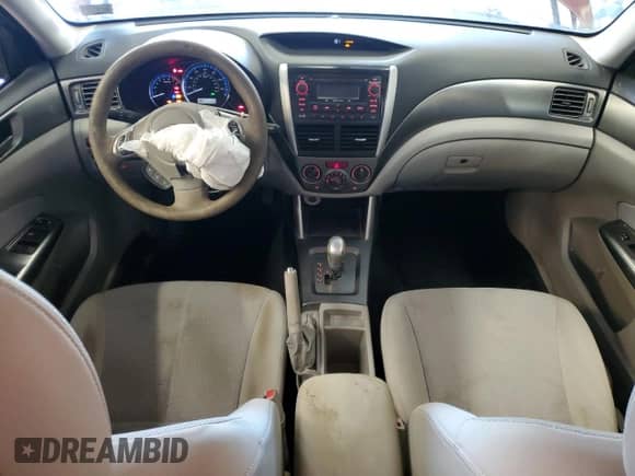 2013 Subaru Forester X z VIN JF2SHABC6DH424693, wystawiony jako Copart lot #81099755 z przebiegiem 135 235 mil mil oraz Szkoda całkowita • Salvage title. Historia ofert i sprzedaży dostępna na DreamBid. Obrazek 8.