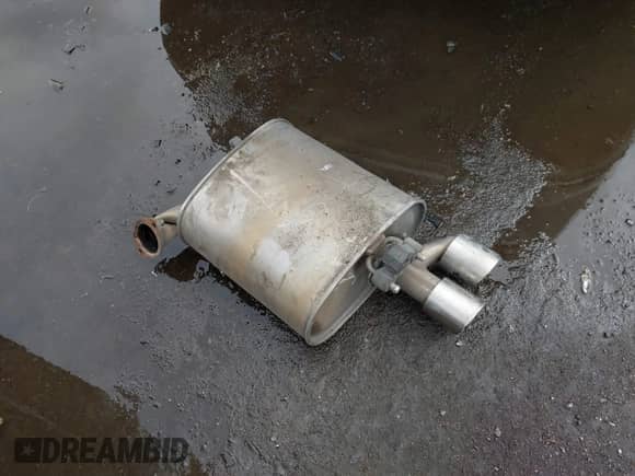 2020 Toyota Camry XSE z VIN 4T1K61AK4LU304860, wystawiony jako IAAI lot #43367482 z przebiegiem 70 312 mil mil oraz . Historia ofert i sprzedaży dostępna na DreamBid. Obrazek 12.