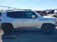2017 Jeep Renegade Altitude с VIN ZACCJBBB7HPG05515, выставлен на аукционе IAAI как лот 42080236 с пробегом 109 462 миль миль и . История ставок и продаж доступна на DreamBid. Изображение 14.