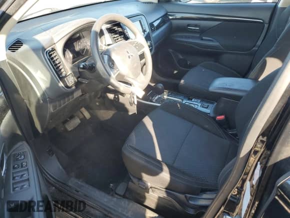 2020 Mitsubishi Outlander ES z VIN JA4AZ3A36LZ026357, wystawiony jako Copart lot #87419915 z przebiegiem 92 497 mil mil oraz Szkoda całkowita • Salvage title. Historia ofert i sprzedaży dostępna na DreamBid. Obrazek 7.