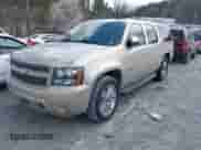 2010 Chevrolet Suburban LTZ с VIN 1GNUCKE05AR173031, выставлен на аукционе IAAI как лот 41729084 с пробегом 254 790 миль миль и . История ставок и продаж доступна на DreamBid. Изображение 2.