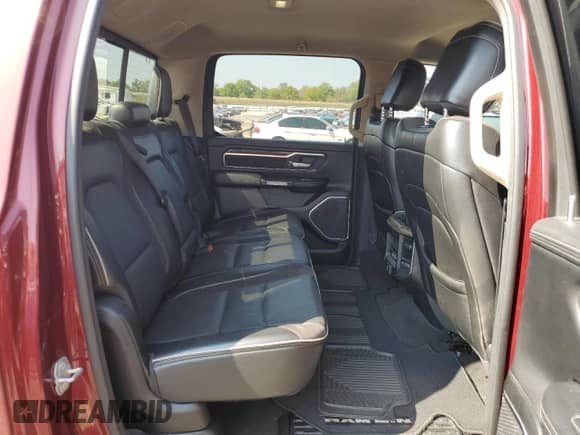 2020 Ram 1500 Laramie z VIN 1C6SRFJMXLN250072, wystawiony jako Copart lot #81462675 z przebiegiem 139 098 mil mil oraz Czysty tytuł • Clean title. Historia ofert i sprzedaży dostępna na DreamBid. Obrazek 10.