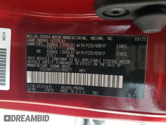 2025 Toyota Sienna XLE with VIN 5TDJSKFC5SS180877, listed as a Copart auction lot 59136975 with 2,070 mi miles and Salvage title. Bid and sale history available at DreamBid. Image 14.