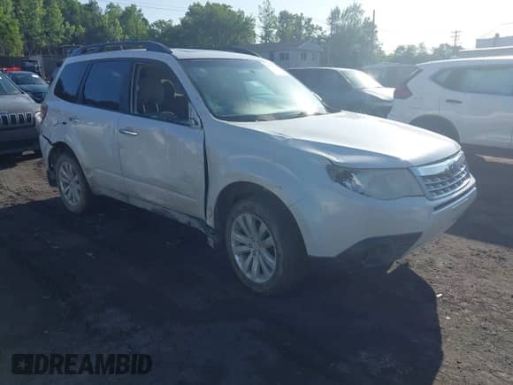 2011 Subaru Forester X Premium z VIN JF2SHADC1BG761496, wystawiony jako IAAI lot #42534776 z przebiegiem 176 885 mil mil oraz . Historia ofert i sprzedaży dostępna na DreamBid. Obrazek 1.