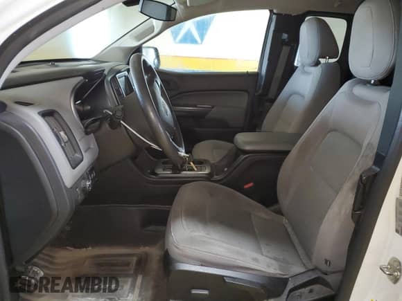 2018 Chevrolet Colorado 2WD Work Truck z VIN 1GCHSBEA0J1275339, wystawiony jako Copart lot #85887215 z przebiegiem 149 662 mil mil oraz Czysty tytuł • Clean title. Historia ofert i sprzedaży dostępna na DreamBid. Obrazek 7.