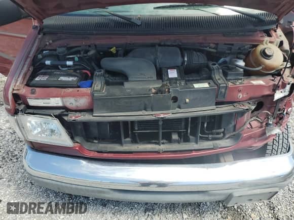 1999 Ford Econoline Cargo с VIN 1FDRE14W6XHB87930, выставлен на аукционе Copart как лот 56466655 с пробегом 215 881 миль миль и Списание • Salvage title. История ставок и продаж доступна на DreamBid. Изображение 12.