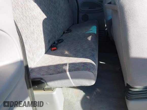 1998 Dodge 1500 with VIN 3B7HF13Y7WG222452, listed as a IAAI auction lot 43370292 with 154,109 mi miles and . Bid and sale history available at DreamBid. Image 8.