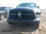 2018 Ram 1500 Express z VIN 1C6RR7KT0JS276527, wystawiony jako IAAI lot #41967968 z przebiegiem 200 964 mil mil oraz . Historia ofert i sprzedaży dostępna na DreamBid. Obrazek 12.