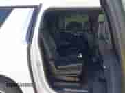 2022 Chevrolet Suburban Premier с VIN 1GNSCFKDXNR121180, выставлен на аукционе IAAI как лот 41833036 с пробегом 86 085 миль миль и . История ставок и продаж доступна на DreamBid. Изображение 8.