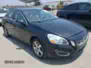 2012 Volvo S60 T5 с VIN YV1622FS7C2116145, выставлен на аукционе IAAI как лот 42560076 с пробегом 91 493 миль миль и . История ставок и продаж доступна на DreamBid. Изображение 1.