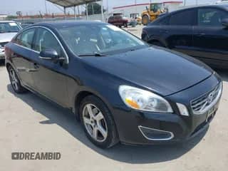 2012 Volvo S60 T5 с VIN YV1622FS7C2116145, выставлен на аукционе IAAI как лот 42560076 с пробегом 91 493 миль миль и . История ставок и продаж доступна на DreamBid. Изображение 1.