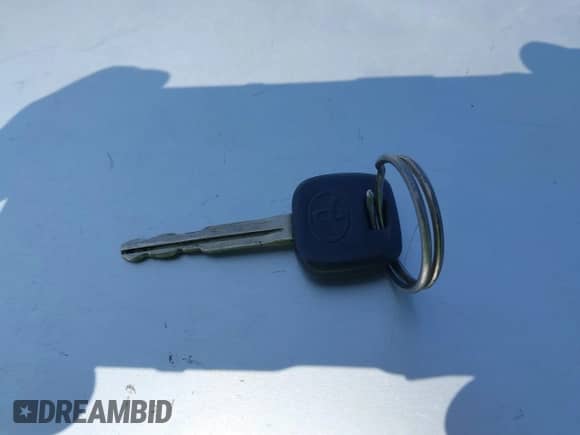 2006 Toyota Camry STD с VIN JTDBE32K063050530, выставлен на аукционе IAAI как лот 43088954 с пробегом 208 911 миль миль и . История ставок и продаж доступна на DreamBid. Изображение 11.