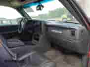 2003 Chevrolet Avalanche с VIN 3GNEK13T53G251843, выставлен на аукционе IAAI как лот 42296362 с пробегом 244 703 миль миль и . История ставок и продаж доступна на DreamBid. Изображение 5.