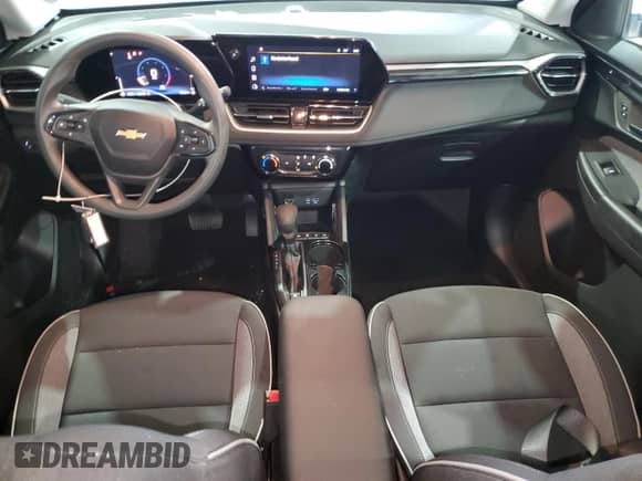 2025 Chevrolet TrailBlazer LT with VIN KL79MRSL7SB219503, listed as a Copart auction lot 89840615 with 13,101 mi miles and Clean title. Bid and sale history available at DreamBid. Image 8.