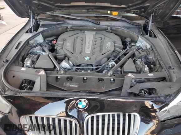 2014 BMW 5 Series с VIN WBA5M6C57ED085937, выставлен на аукционе Copart как лот 63325485 с пробегом 81 652 миль миль и Списание • Salvage title. История ставок и продаж доступна на DreamBid. Изображение 11.