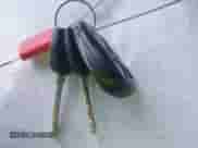 2001 Chevrolet Suburban LS z VIN 3GNFK16T01G237068, wystawiony jako IAAI lot #42772933 z przebiegiem 217 842 mil mil oraz . Historia ofert i sprzedaży dostępna na DreamBid. Obrazek 11.