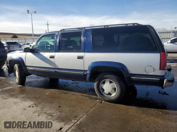 1997 Chevrolet Suburban с VIN 1GNFK16R1VJ325345, выставлен на аукционе Copart как лот 86614394 с пробегом 217 851 миль миль и Списание • Salvage title. История ставок и продаж доступна на DreamBid. Изображение 2.