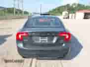 2015 Volvo S60 T5 Premier с VIN YV1612TK3F2363609, выставлен на аукционе IAAI как лот 42878515 с пробегом 85 058 миль миль и . История ставок и продаж доступна на DreamBid. Изображение 16.