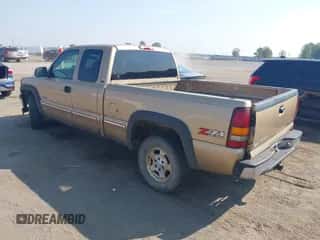 2001 Chevrolet Silverado 1500 LS z VIN 2GCEK19T511175627, wystawiony jako IAAI lot #43231300 z przebiegiem 280 406 mil mil oraz . Historia ofert i sprzedaży dostępna na DreamBid. Obrazek 3.