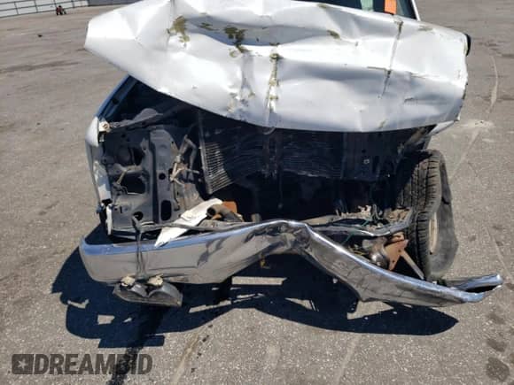 1997 Chevrolet Silverado 1500 z VIN 1GCEC14W2VZ138482, wystawiony jako Copart lot #55863424 z przebiegiem 270 995 mil mil oraz Szkoda całkowita • Salvage title. Historia ofert i sprzedaży dostępna na DreamBid. Obrazek 12.