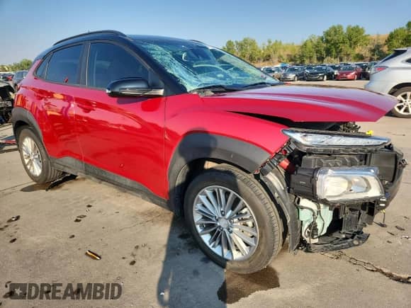 2020 Hyundai Kona SEL z VIN KM8K2CAA6LU580066, wystawiony jako Copart lot #71498135 z przebiegiem 32 186 mil mil oraz Szkoda całkowita • Salvage title. Historia ofert i sprzedaży dostępna na DreamBid. Obrazek 4.