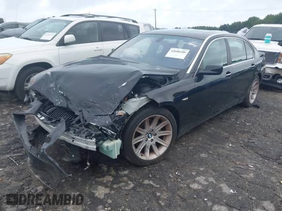 2007 BMW 7 Series 750Li с VIN WBAHN83517DT71095, выставлен на аукционе IAAI как лот 42688280 с пробегом Не указан миль и . История ставок и продаж доступна на DreamBid. Изображение 16.