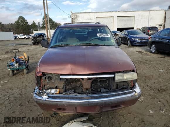 1998 Chevrolet Blazer LT z VIN 1GNDT13W9W2224077, wystawiony jako Copart lot #82865874 z przebiegiem 206 556 mil mil oraz Szkoda całkowita • Salvage title. Historia ofert i sprzedaży dostępna na DreamBid. Obrazek 5.