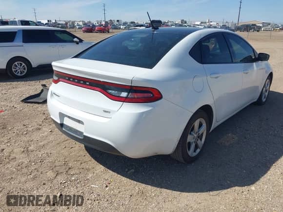 2015 Dodge Dart SXT with VIN 1C3CDFBB5FD336574, listed as a IAAI auction lot 43181558 with 174,929 mi miles and . Bid and sale history available at DreamBid. Image 4.