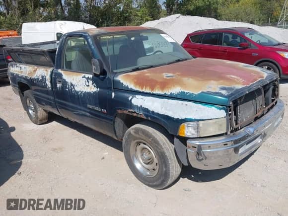 1994 Dodge 1500 z VIN 1B7HC16Y2RS544613, wystawiony jako IAAI lot #43242615 z przebiegiem 194 818 mil mil oraz . Historia ofert i sprzedaży dostępna na DreamBid. Obrazek 1.