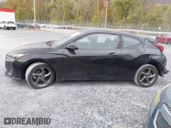 2019 Hyundai Veloster 2.0 with VIN KMHTG6AF3KU011242, listed as a IAAI auction lot 43470980 with 84,132 mi miles and . Bid and sale history available at DreamBid. Image 15.