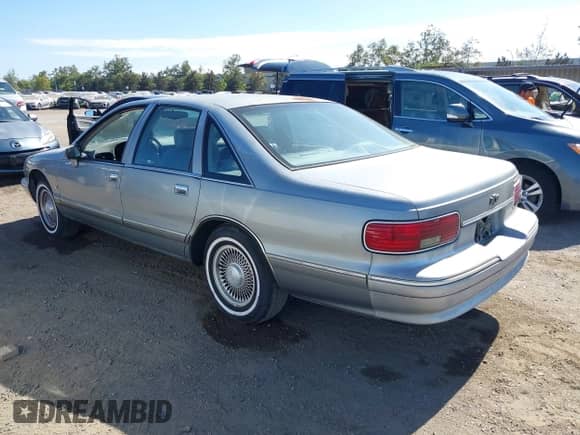1994 Chevrolet Caprice с VIN 1G1BN52W9RR112080, выставлен на аукционе IAAI как лот 42843427 с пробегом Не указан миль и . История ставок и продаж доступна на DreamBid. Изображение 3.