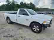 2018 Ram 1500 Tradesman z VIN 3C6JR6DG9JG186064, wystawiony jako Copart lot #63683485 z przebiegiem 160 406 mil mil oraz Szkoda całkowita • Salvage title. Historia ofert i sprzedaży dostępna na DreamBid. Obrazek 4.