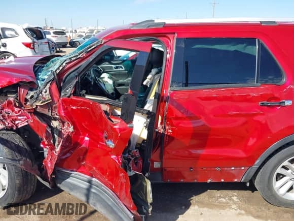 2012 Ford Explorer XLT z VIN 1FMHK7D85CGA74740, wystawiony jako IAAI lot #43360674 z przebiegiem 137 438 mil mil oraz . Historia ofert i sprzedaży dostępna na DreamBid. Obrazek 14.