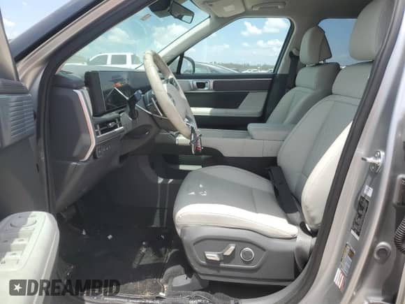 2024 Hyundai Santa Fe SEL с VIN 5NMP24GL4RH020927, выставлен на аукционе Copart как лот 64242044 с пробегом 2 778 миль миль и Списание • Salvage title. История ставок и продаж доступна на DreamBid. Изображение 7.