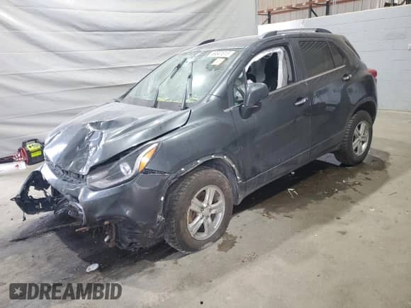 2020 Chevrolet Trax LT с VIN 3GNCJPSB1LL132944, выставлен на аукционе Copart как лот 69841615 с пробегом Не указан миль и Списание • Salvage title. История ставок и продаж доступна на DreamBid. Изображение 1.