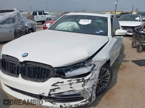 2019 BMW 5 Series 530i with VIN WBAJA5C53KG900629, listed as a IAAI auction lot 42300681 with 28,055 mi miles and . Bid and sale history available at DreamBid. Image 17.