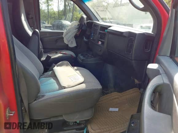 2012 Chevrolet Express Cargo with VIN 1GCWGGBA3C1167925, listed as a IAAI auction lot 42068275 with 313,006 mi miles and . Bid and sale history available at DreamBid. Image 5.