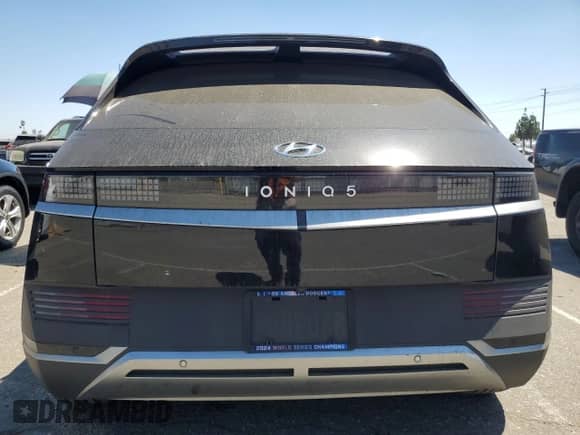2024 Hyundai Ioniq 5 SEL z VIN KM8KN4DE5RU291684, wystawiony jako Copart lot #67478685 z przebiegiem 18 515 mil mil oraz Szkoda całkowita • Salvage title. Historia ofert i sprzedaży dostępna na DreamBid. Obrazek 6.