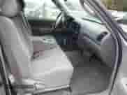 2002 Toyota Tundra SR5 z VIN 5TBRT34122S270133, wystawiony jako IAAI lot #43419031 z przebiegiem 104 846 mil mil oraz . Historia ofert i sprzedaży dostępna na DreamBid. Obrazek 5.