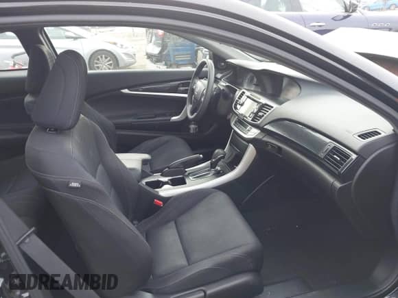 2014 Honda Accord EX z VIN 1HGCT1B79EA001655, wystawiony jako IAAI lot #40781015 z przebiegiem 146 869 mil mil oraz . Historia ofert i sprzedaży dostępna na DreamBid. Obrazek 5.