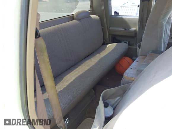 1998 GMC Sierra 1500 с VIN 1GTEC19M7WE510804, выставлен на аукционе IAAI как лот 42915558 с пробегом 275 620 миль миль и . История ставок и продаж доступна на DreamBid. Изображение 8.