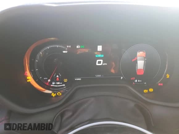 2024 Dodge Hornet R/T z VIN ZACPDFCW1R3A09634, wystawiony jako Copart lot #87491244 z przebiegiem 12 065 mil mil oraz Szkoda całkowita • Salvage title. Historia ofert i sprzedaży dostępna na DreamBid. Obrazek 9.