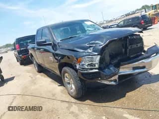 2019 Ram 1500 Tradesman z VIN 1C6RR6FGXKS530091, wystawiony jako IAAI lot #42614284 z przebiegiem 94 142 mil mil oraz . Historia ofert i sprzedaży dostępna na DreamBid. Obrazek 1.