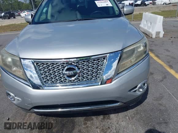 2013 Nissan Pathfinder SL with VIN 5N1AR2MM5DC644211, listed as a IAAI auction lot 43404067 with 136,895 mi miles and . Bid and sale history available at DreamBid. Image 6.