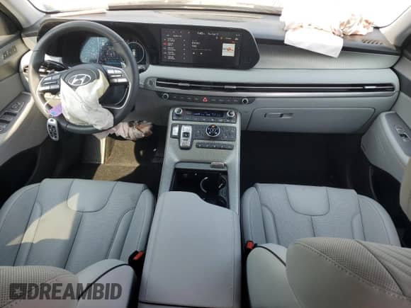 2024 Hyundai Palisade SEL с VIN KM8R4DGE6RU775411, выставлен на аукционе Copart как лот 70783664 с пробегом 2 524 миль миль и Списание • Salvage title. История ставок и продаж доступна на DreamBid. Изображение 8.