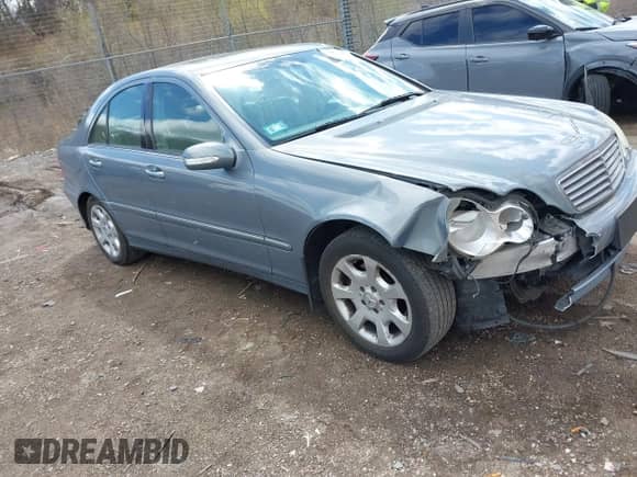 2006 Mercedes-Benz C 230 Sport с VIN WDBRF56H16F737289, выставлен на аукционе IAAI как лот 42042829 с пробегом 147 722 миль миль и . История ставок и продаж доступна на DreamBid. Изображение 1.