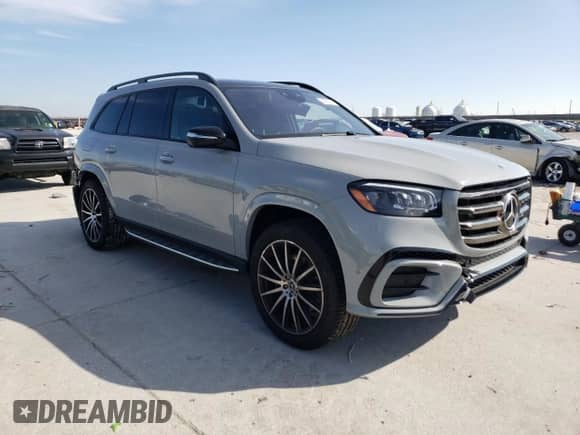 2024 Mercedes-Benz GLS 580 z VIN 4JGFF8FE5RB139547, wystawiony jako Copart lot #84903274 z przebiegiem 918 mil mil oraz Szkoda całkowita • Salvage title. Historia ofert i sprzedaży dostępna na DreamBid. Obrazek 4.