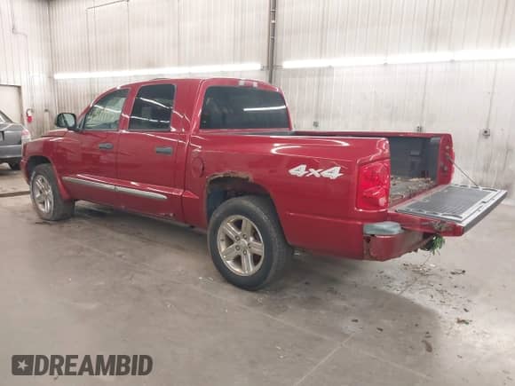 2007 Dodge Dakota SLT with VIN 1D7HW48J77S119738, listed as a IAAI auction lot 43119995 with 159,735 mi miles and . Bid and sale history available at DreamBid. Image 3.